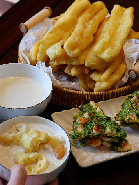 學(xué)早餐油條，揭秘傳統(tǒng)美食制作全過程，創(chuàng)業(yè)也能一步到位(圖4)