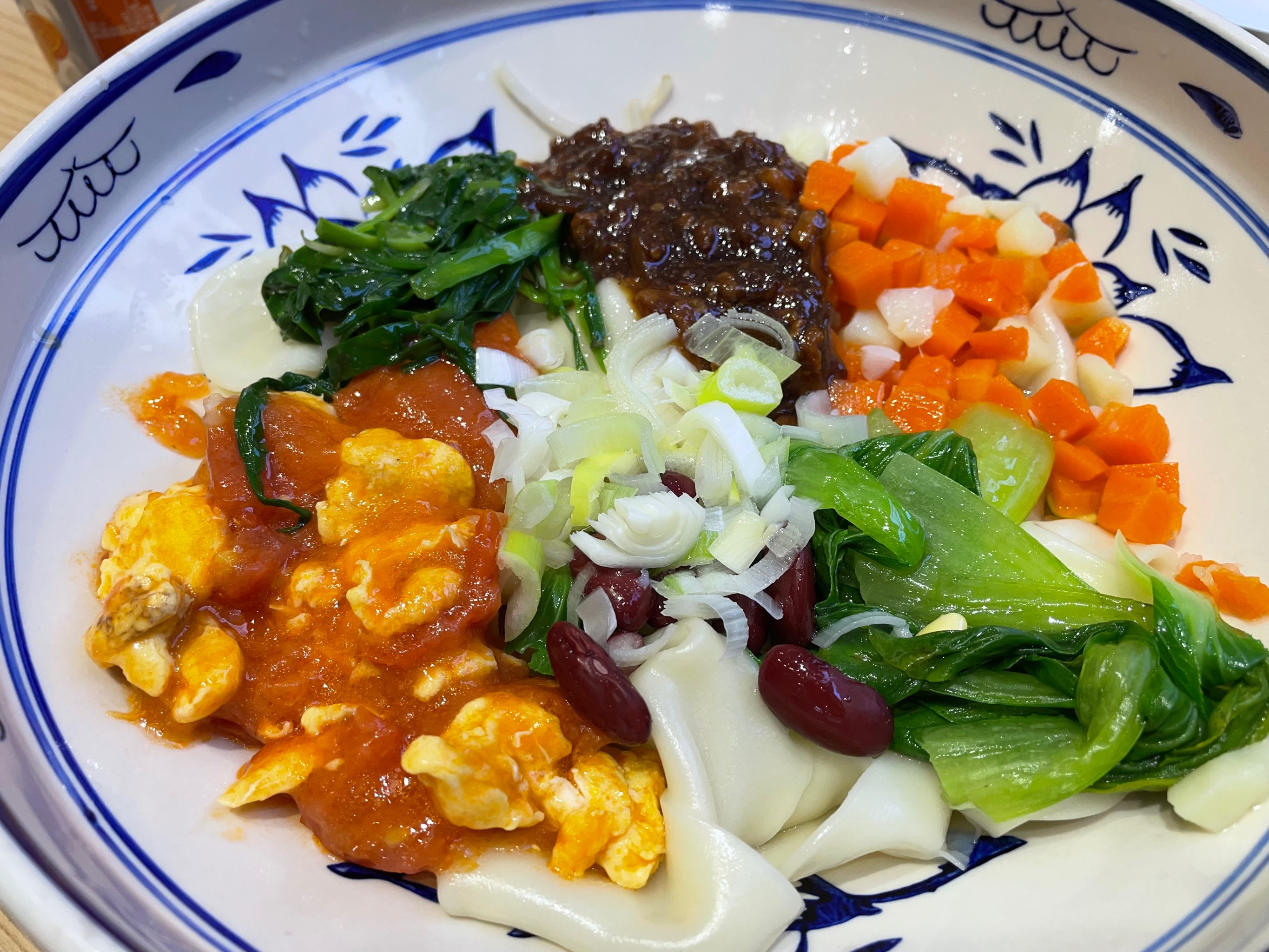 學(xué)習(xí)涼皮技術(shù)，手把手教學(xué)，讓你輕松掌握制作技巧(圖2)