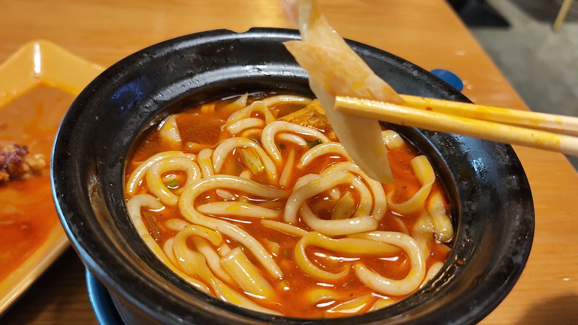 土豆粉怎么做？5步快速學(xué)會正宗做法，創(chuàng)業(yè)路從這里開始！(圖2)