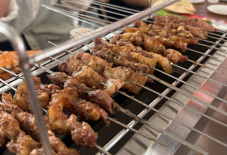 河南鄭州燒烤培訓(xùn)學(xué)校推薦：從零基礎(chǔ)到開店，廚仟藝助您掌握燒烤精髓！(圖2)