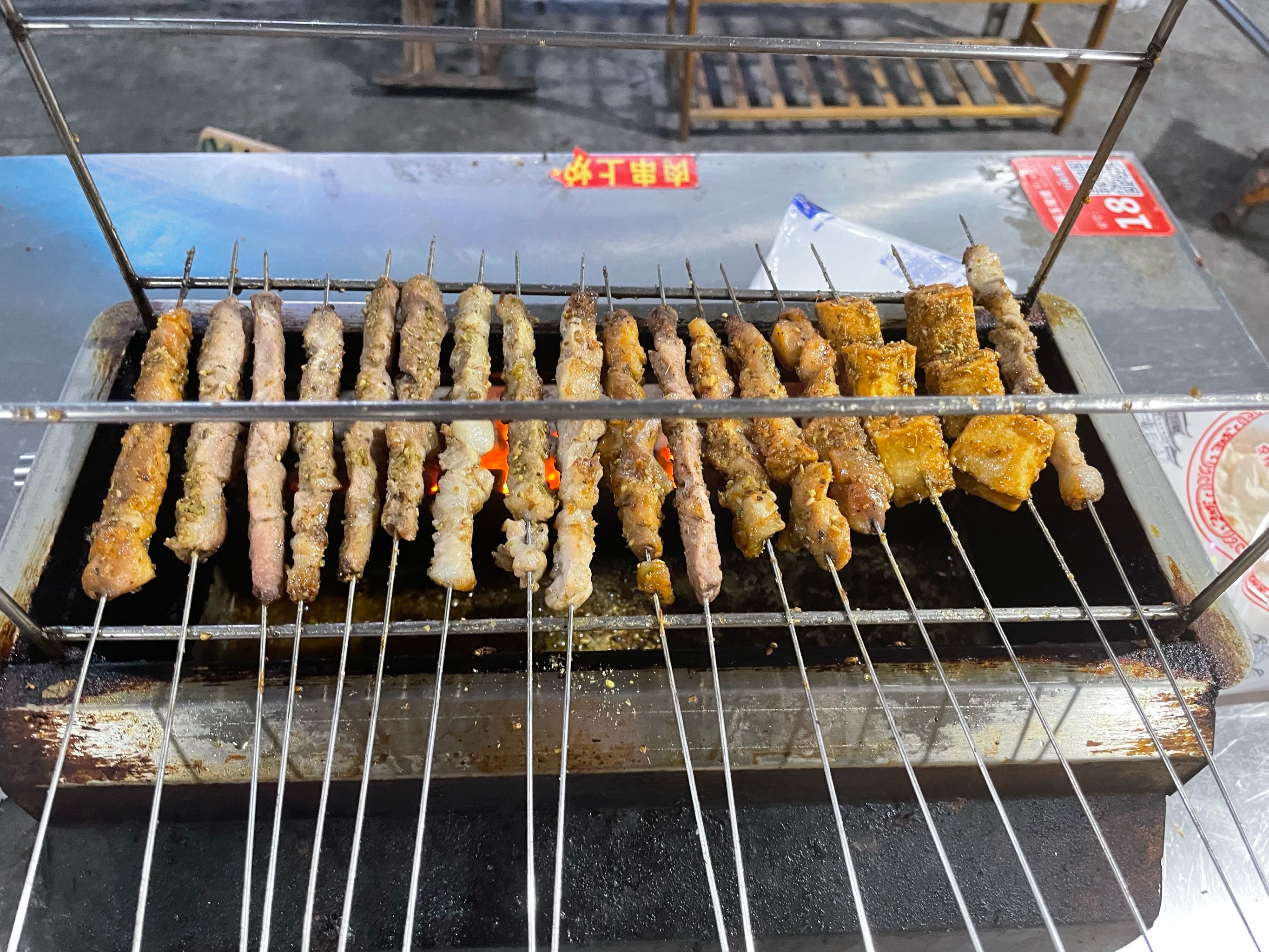 山東淄博燒烤好學(xué)嗎？從選材到制作，教您輕松掌握淄博燒烤核心技術(shù)！(圖2)