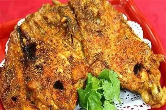 學(xué)做正宗鐵板雞架，哪里的技術(shù)最靠譜？了解鐵板雞架的制作精髓！(圖2)