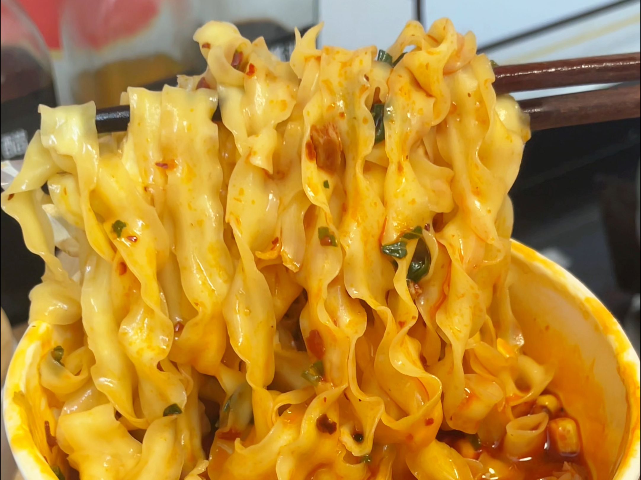 刀削面哪里學(xué)？學(xué)正宗刀削面技巧，開店創(chuàng)業(yè)無憂！(圖1)