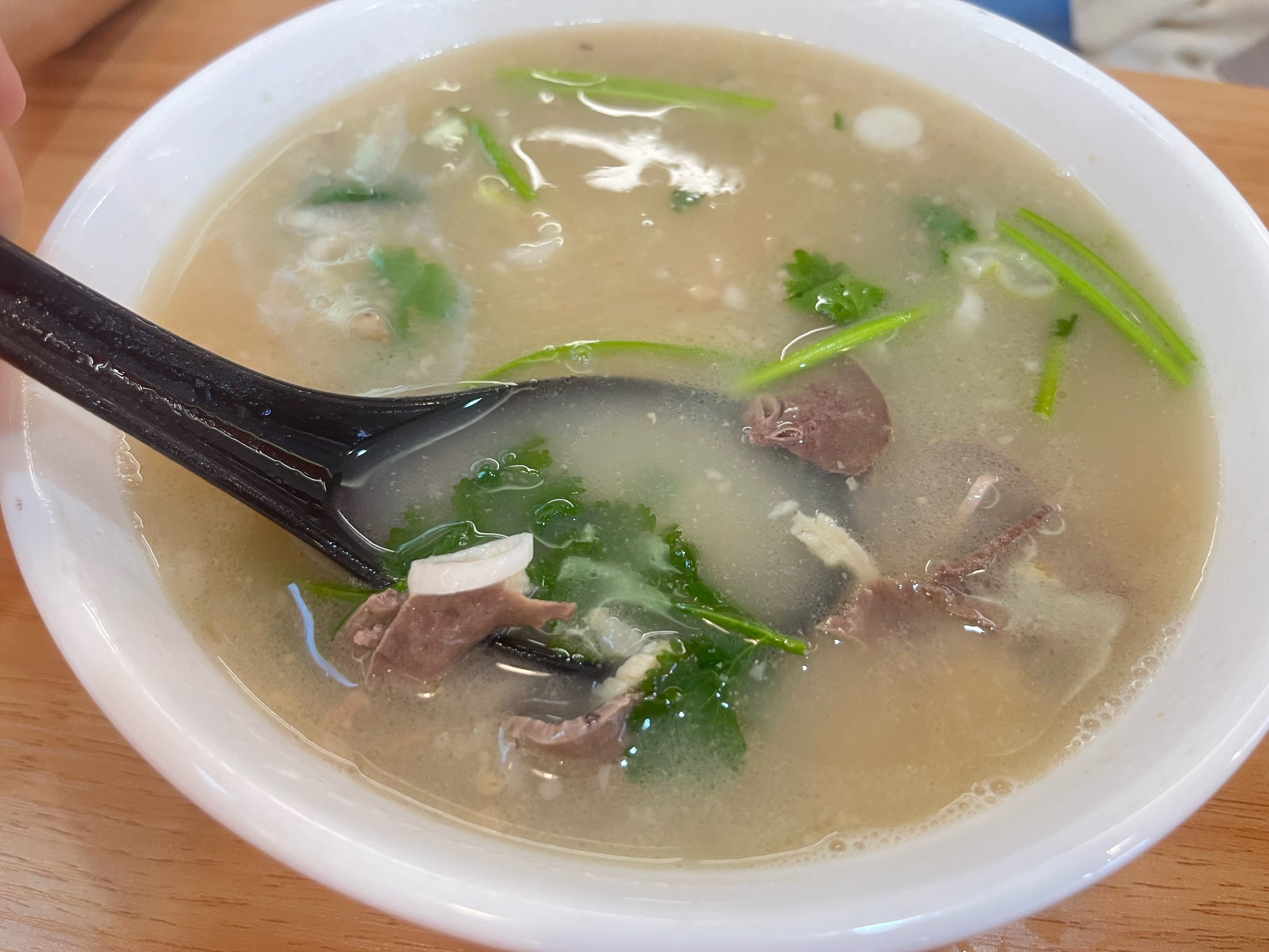 想做正宗羊湯？來這里參加專業(yè)培訓，快速學會！(圖2)