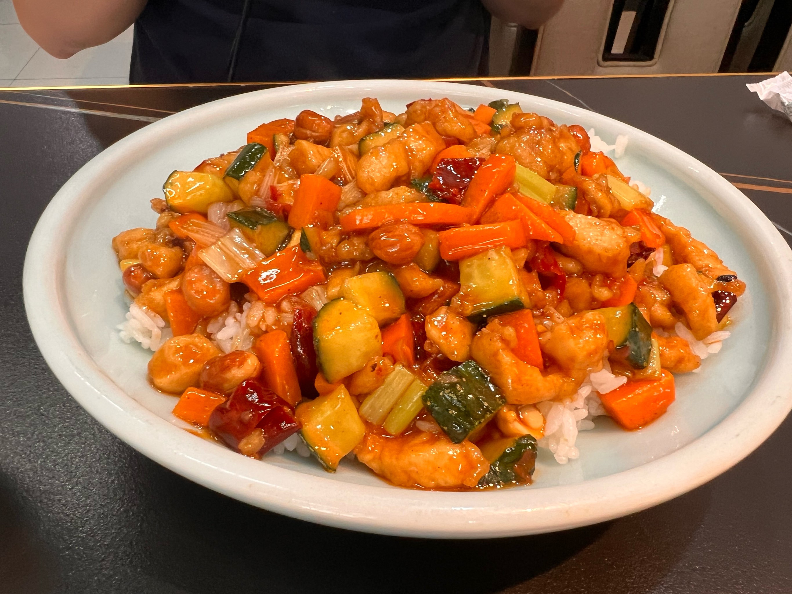 邢臺(tái)哪里學(xué)蓋澆飯好？選擇正宗培訓(xùn)機(jī)構(gòu)，輕松學(xué)會(huì)制作(圖3)