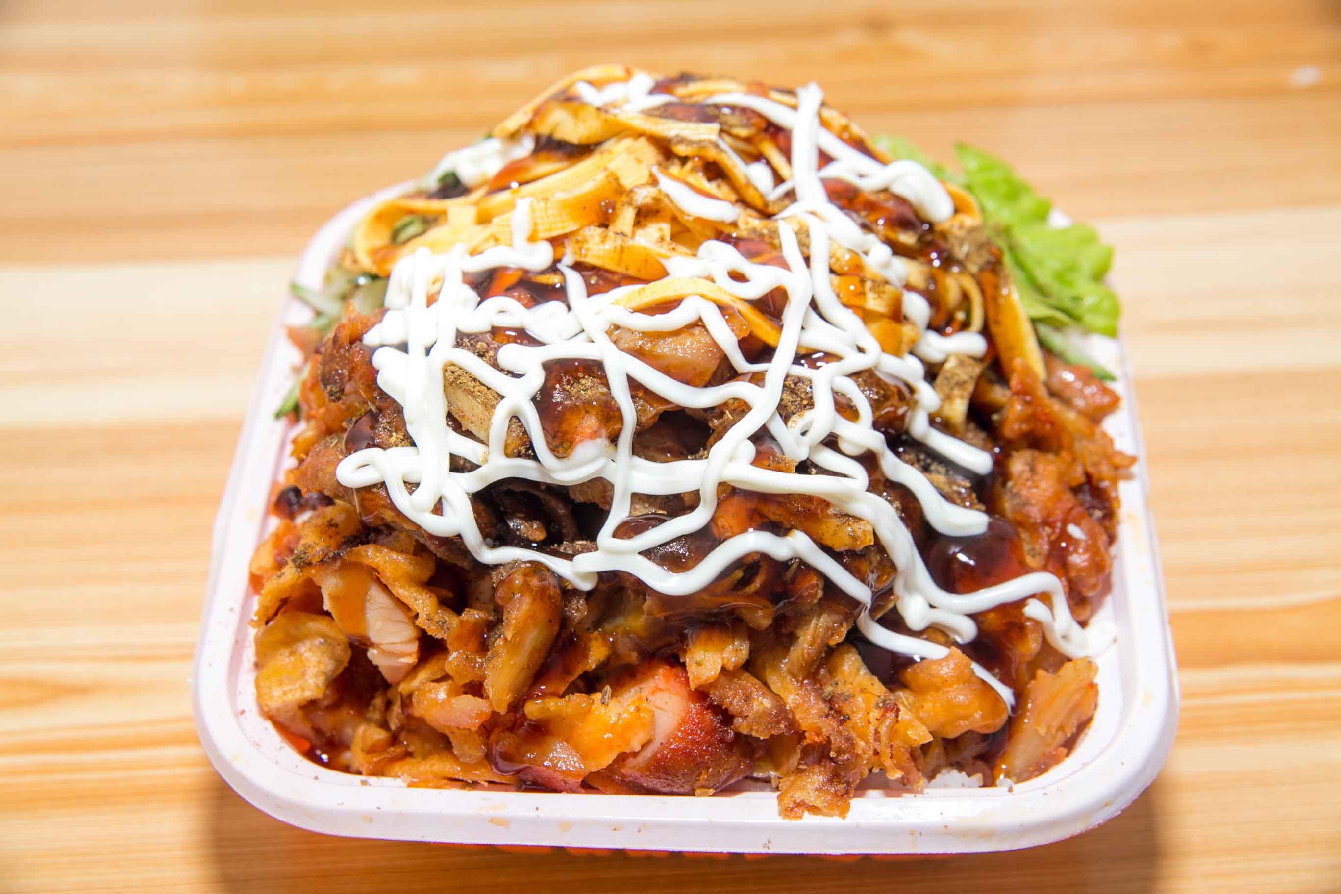 脆皮雞米飯培訓多少錢？學會制作，開啟美味創(chuàng)業(yè)之路！(圖2)