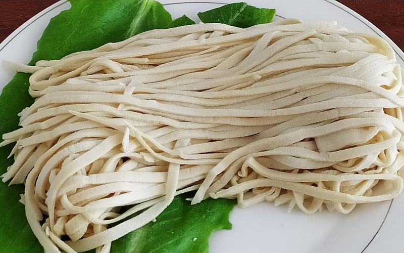 學(xué)正宗手搟面？業(yè)內(nèi)大佬揭秘：學(xué)錯(cuò)技術(shù)，你的創(chuàng)業(yè)夢(mèng)可能會(huì)破滅！(圖2)