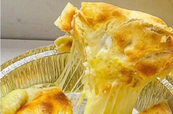 外酥里嫩，拉絲爆漿！榴蓮餅芝士餅的做法，學(xué)會(huì)這幾點(diǎn)輕松開店
