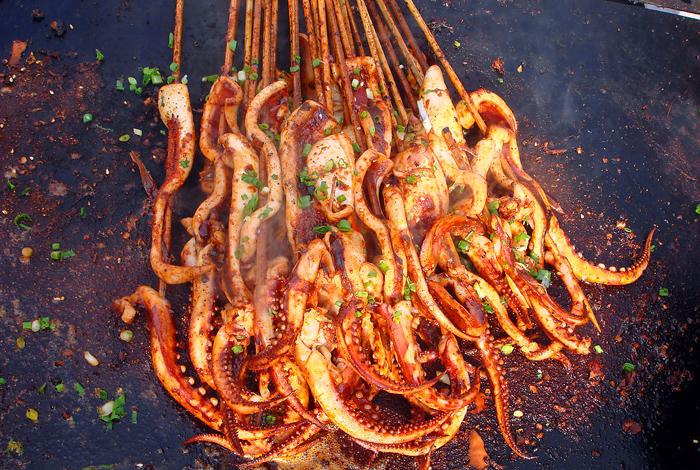 鐵板魷魚制作技術(shù)大揭秘！掌握這幾步，新手也能做出大排檔爆款！(圖2)