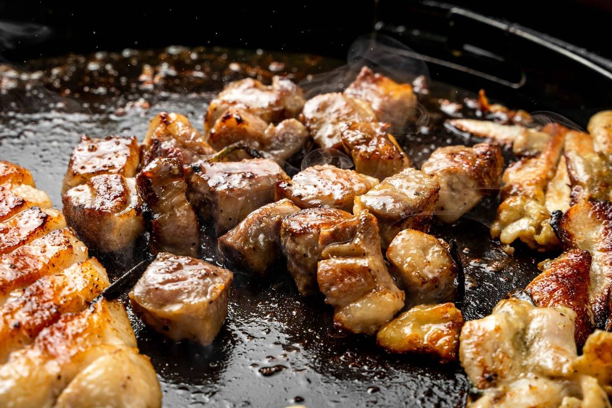 烤肉加盟費(fèi)多少錢？教你如何在行業(yè)中脫穎而出(圖2)