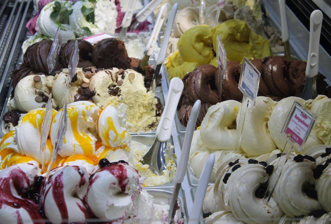 七彩冰激凌擺攤教程：開創(chuàng)屬于你的冰激凌小攤