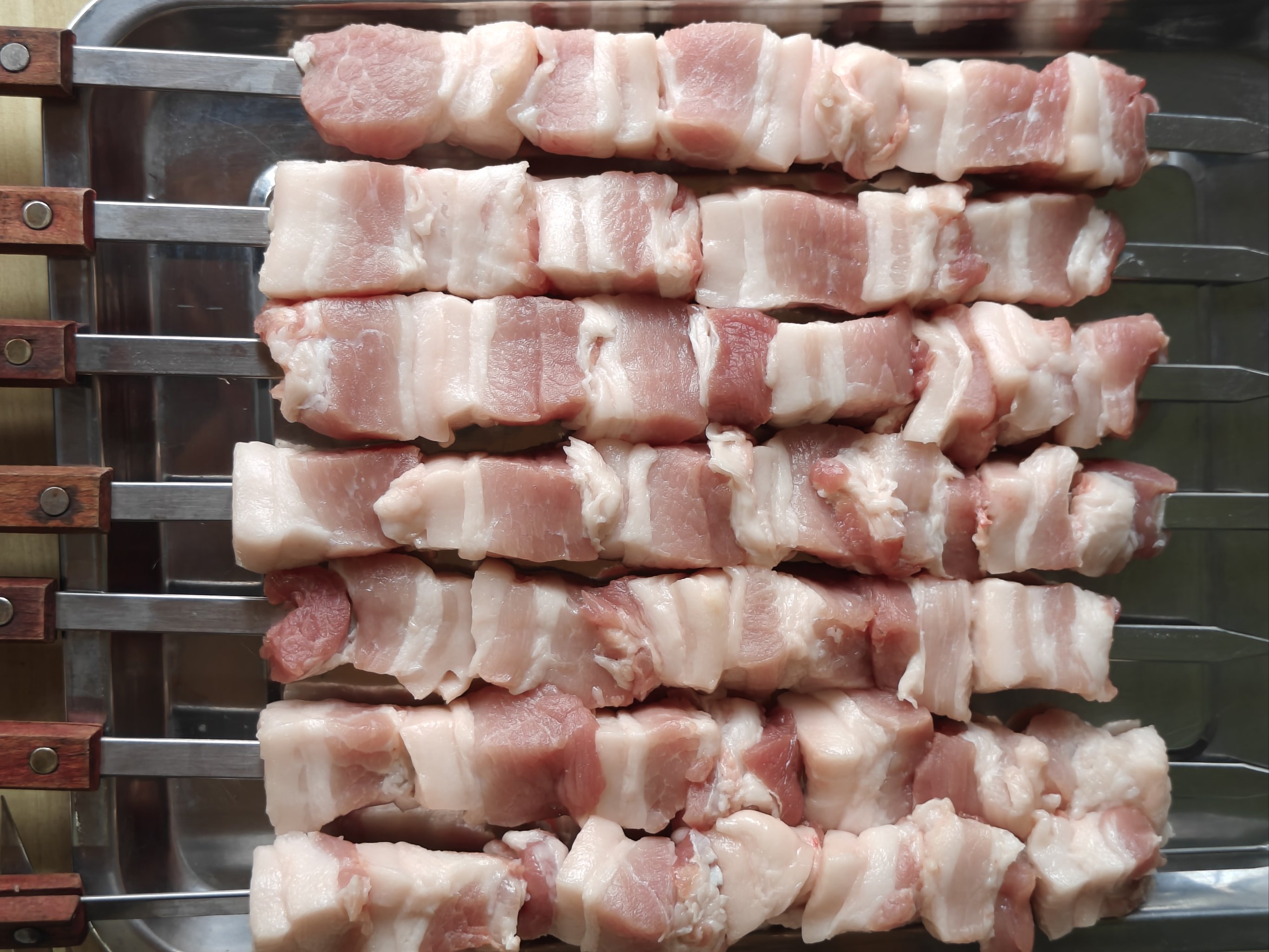 地攤燒烤一個月能掙多少錢？全面分析創(chuàng)業(yè)收入