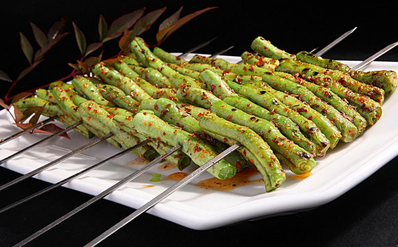 燒烤去哪里學(xué)比較好？掌握這幾點(diǎn)，選對(duì)地方輕松學(xué)會(huì)！(圖2)