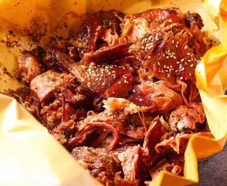 手撕烤鴨技術(shù)值不值得學(xué)？掌握核心工藝，輕松變現(xiàn)不踩坑！(圖3)