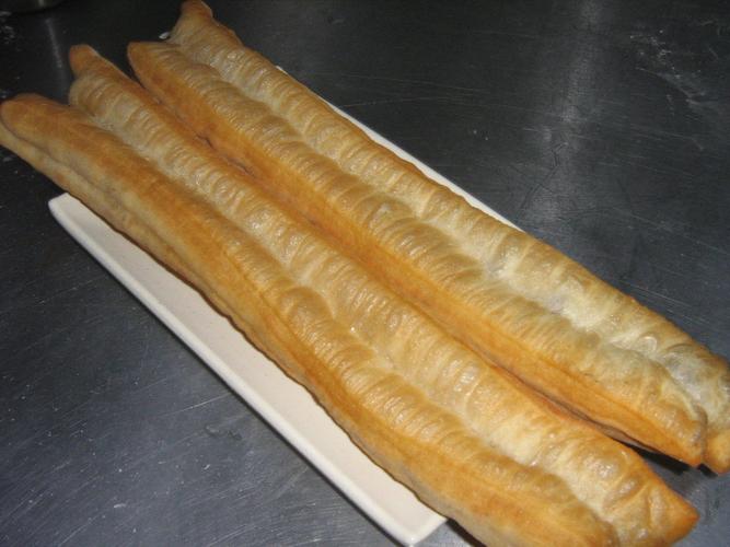 老式油條怎么做才正宗？配方精準，酥脆拉絲不回縮！(圖2)