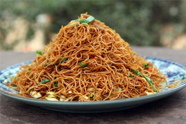 燜面和蒸面條的區(qū)別？差在哪，學明白不吃虧！(圖2)