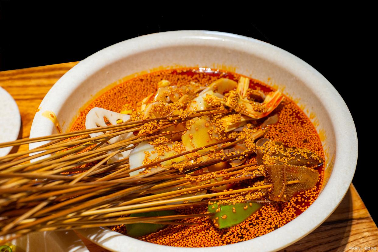 缽缽雞的菜品有哪些？葷素怎么搭？這樣配才地道！