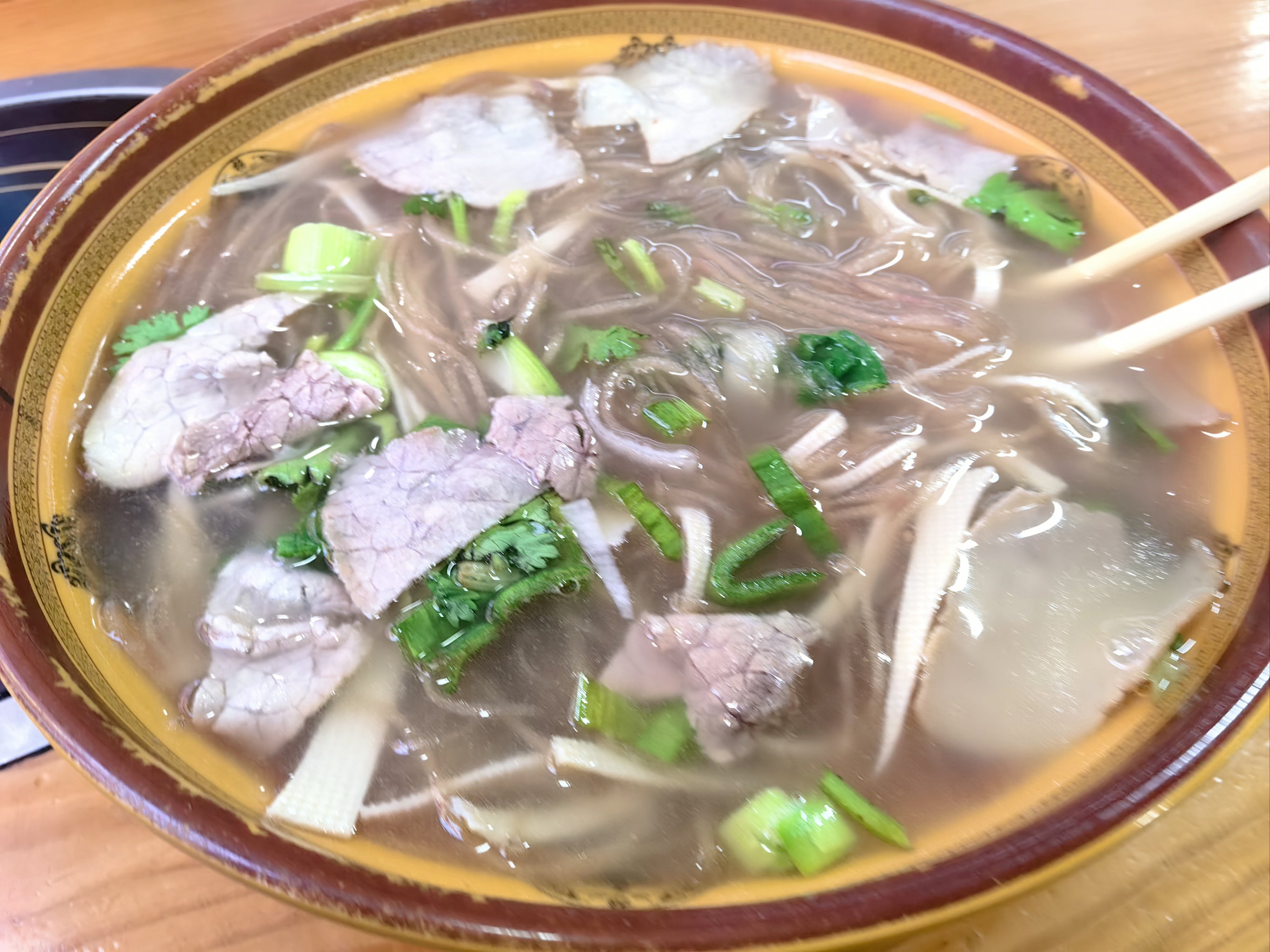 淮南牛肉湯做法和配方？熬湯講究多，味正才地道！(圖2)