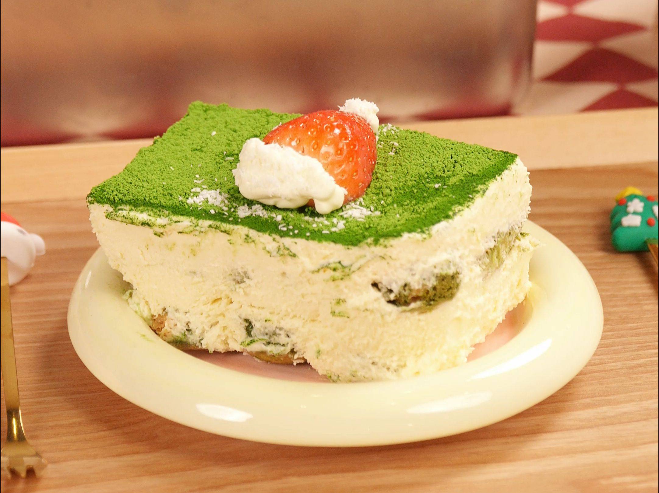 學(xué)提拉米蘇的學(xué)費高嗎？技術(shù)關(guān)鍵，甜品爆單秘訣！(圖2)