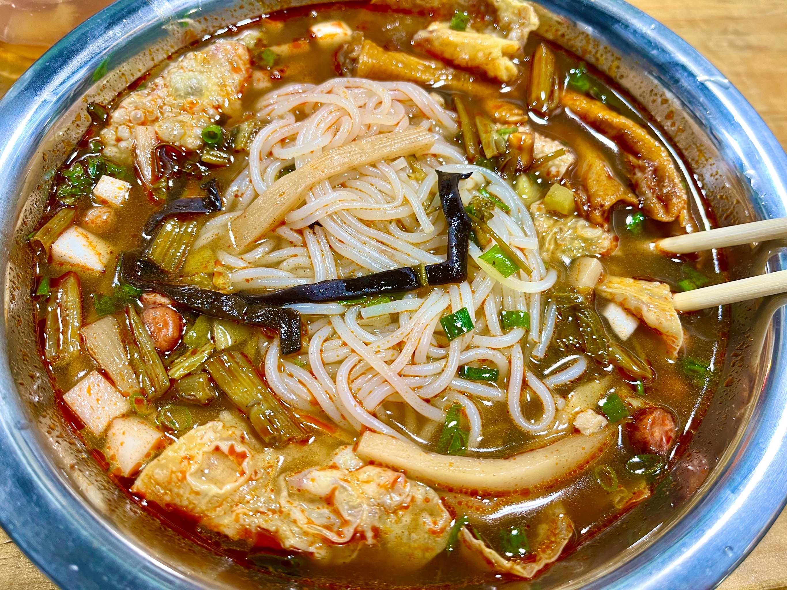 螺螄粉的利潤(rùn)有多大？掌握關(guān)鍵，開店擺攤都能賺錢！(圖2)