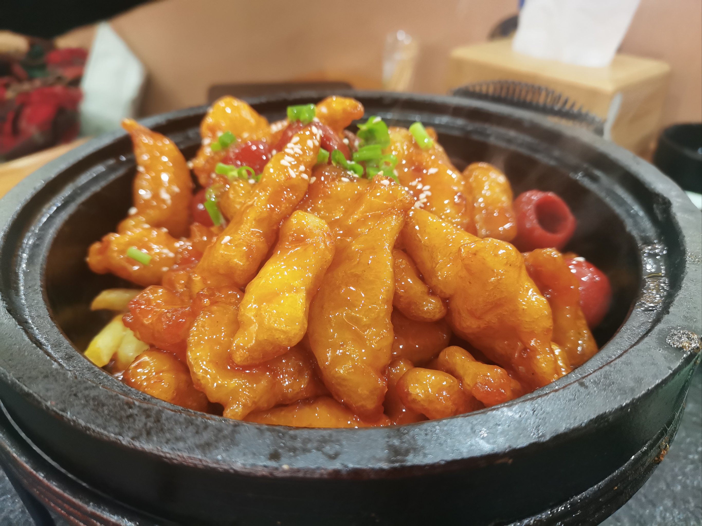 石鍋菜到底好不好吃？風味獨特，生意火爆排長隊！(圖2)