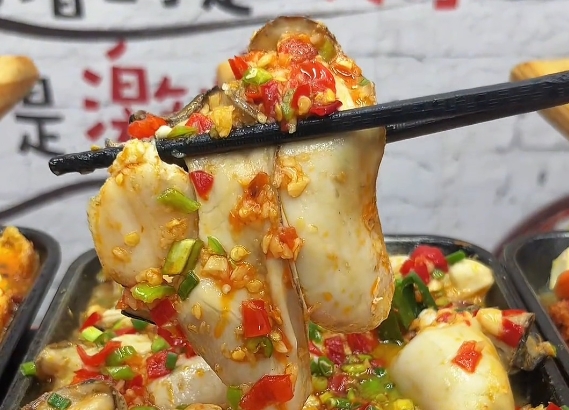 鐵板菜怎么做好吃？技巧全掌握，創(chuàng)業(yè)小白也能火爆開攤！(圖3)