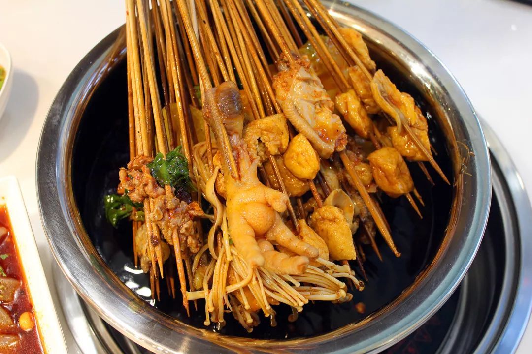 冷鍋串串食材有哪些？種類多好操作，擺攤就能火！(圖2)