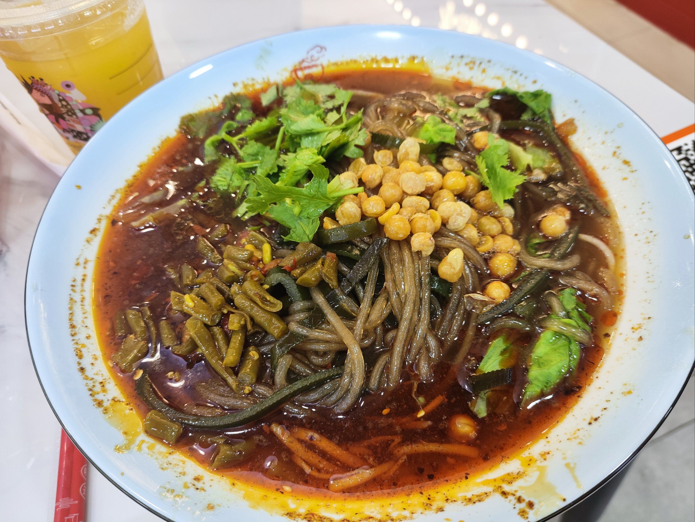 5斤粉賣200元？校園酸辣粉選細(xì)粉才火？(圖2)