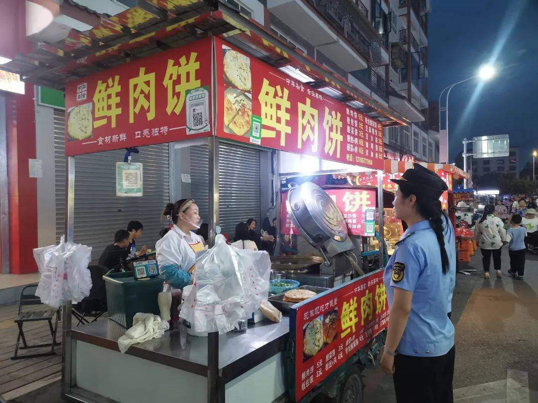 小吃擺攤做什么好賣？選品避坑有訣竅，學(xué)對技術(shù)才是真門道！(圖2)