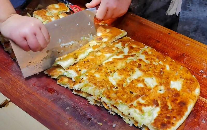 香蔥大餅秘制配方大揭秘？餅香蔥香要怎么調(diào)，學(xué)會輕松做出地道好味！(圖3)