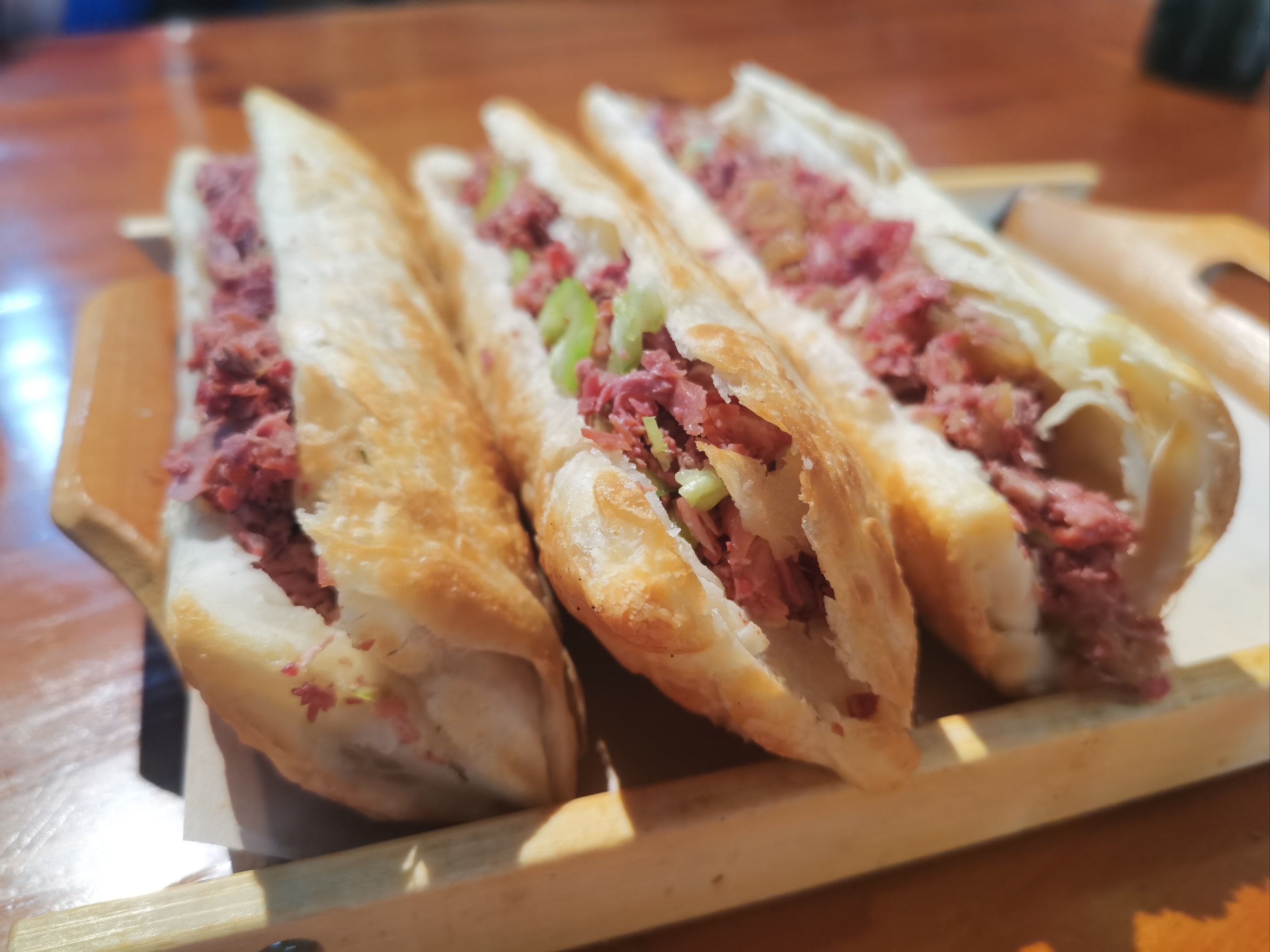 河間驢肉火燒的做法？味道秘訣在哪，學(xué)會(huì)這些更地道！(圖3)