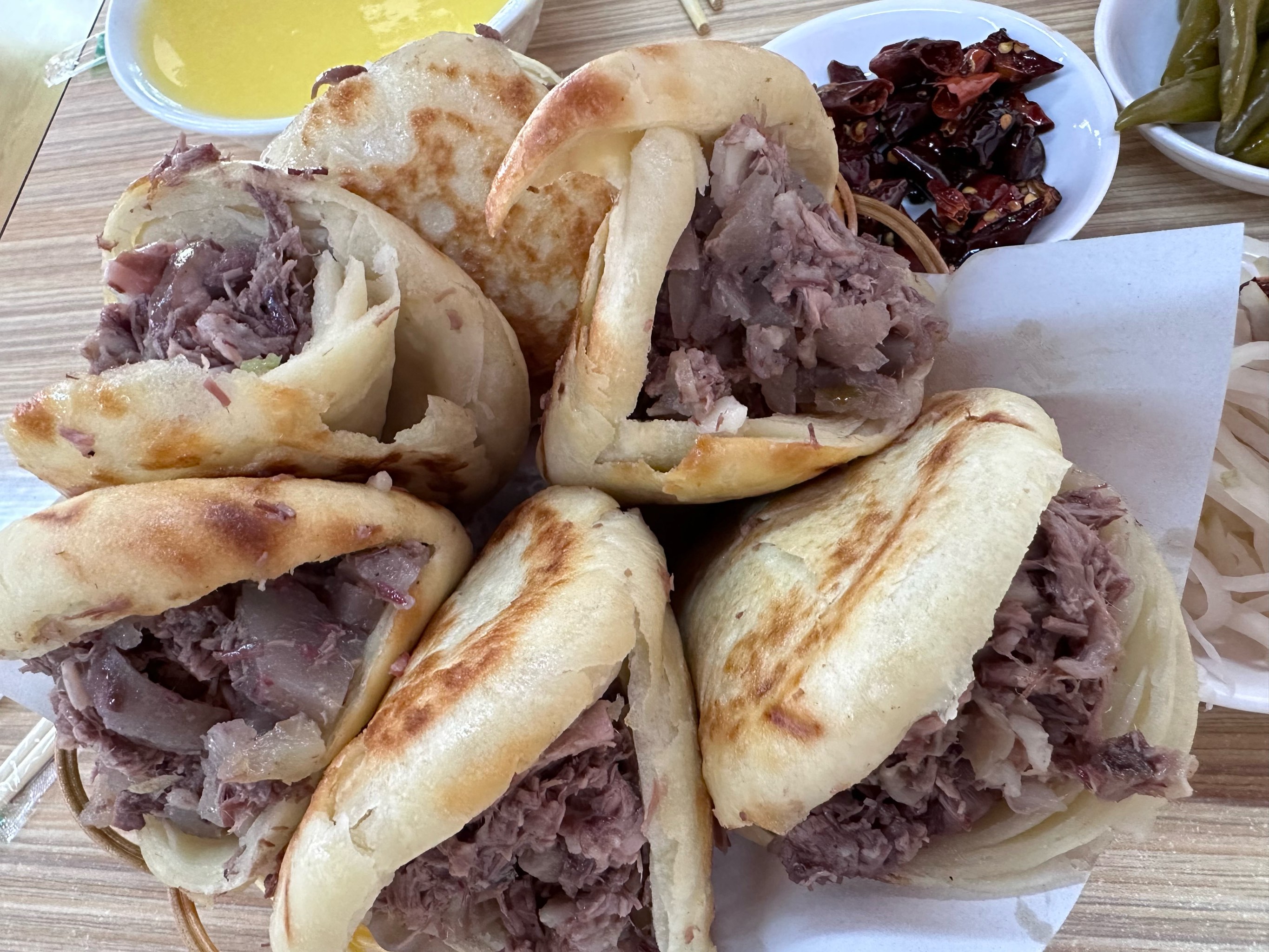 正宗河間驢肉火燒培訓靠譜嗎？學技術(shù)要注意啥，關(guān)鍵點別忽視！(圖2)