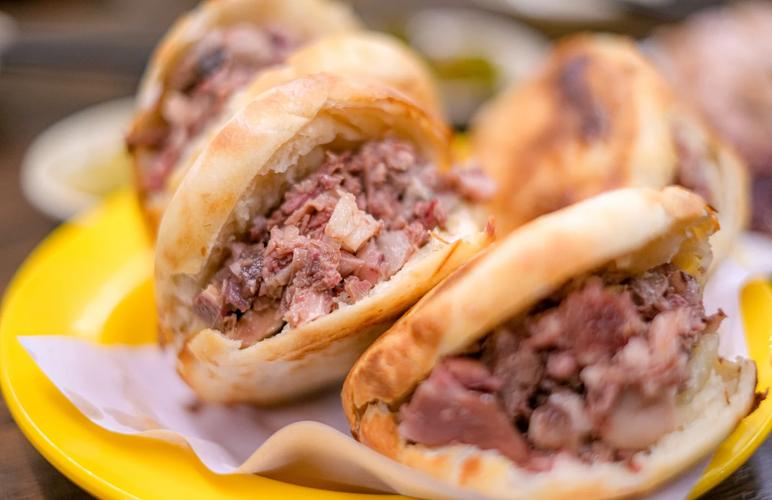 河間驢肉火燒培訓(xùn)哪家好？學(xué)手藝要注意啥，關(guān)鍵環(huán)節(jié)別忽略！(圖2)