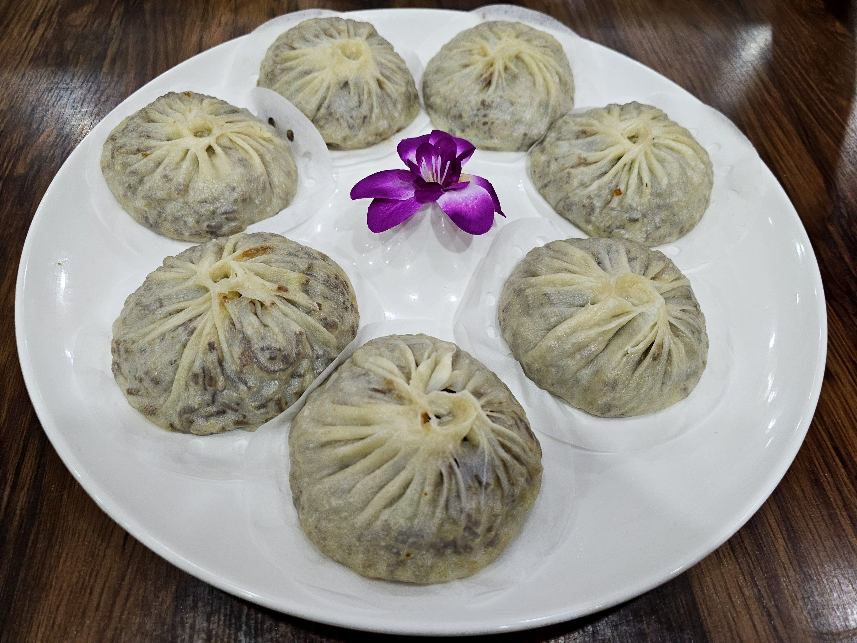 紙皮包子的正宗做法有哪些講究？掌握細節(jié)技巧，輕松做出口感松軟又透亮的美味！(圖2)