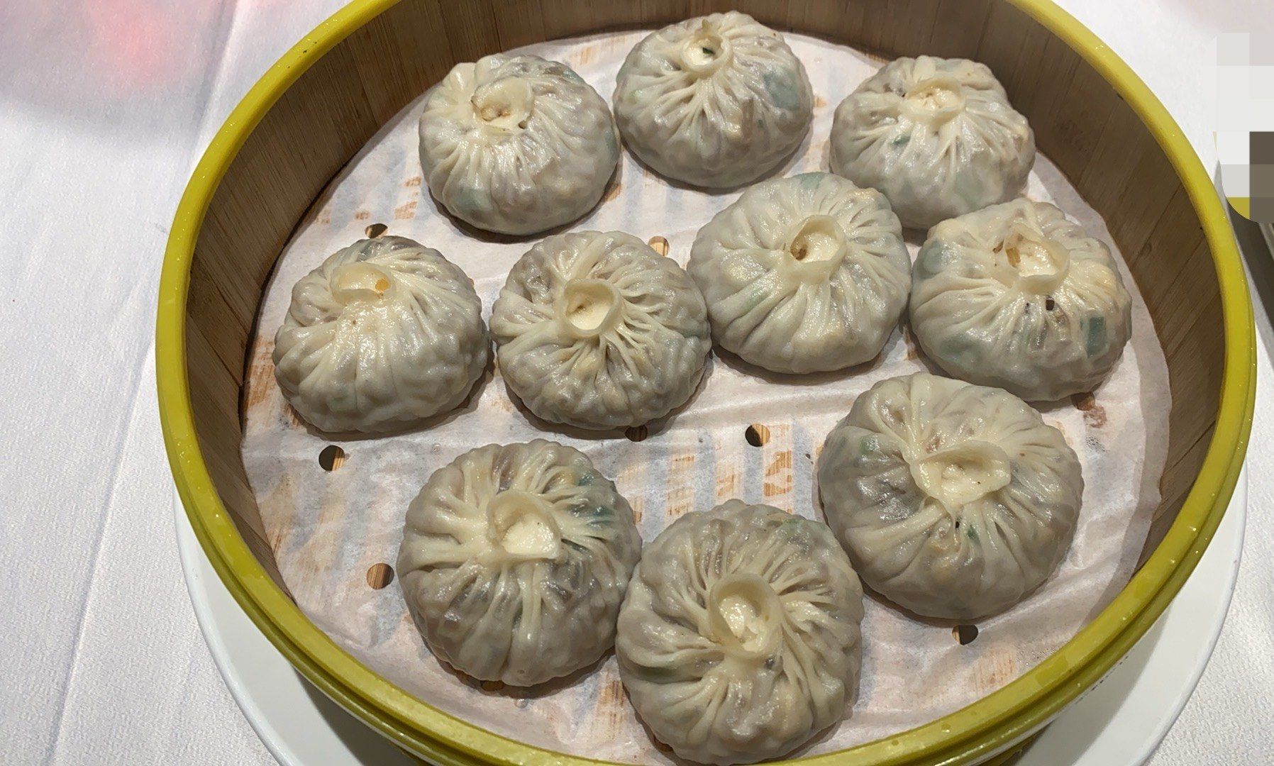 紙皮包子的面是咋和的？掌握水溫與發(fā)酵技巧，輕松做出薄皮大餡的好包子(圖3)