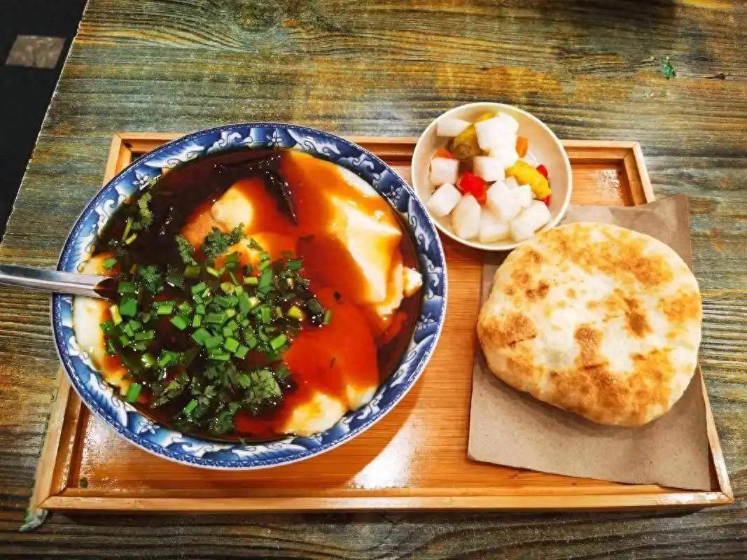 高唐老豆腐湯汁制作難不難？掌握關(guān)鍵技巧，做出正宗好味道！(圖2)