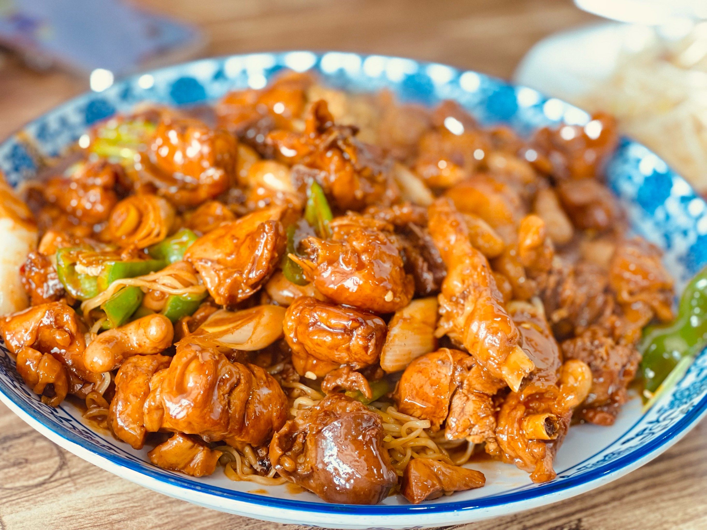 開一家炒雞店利潤怎么樣？選址技術(shù)很關(guān)鍵，臨沂炒雞生意能否做長久！(圖3)