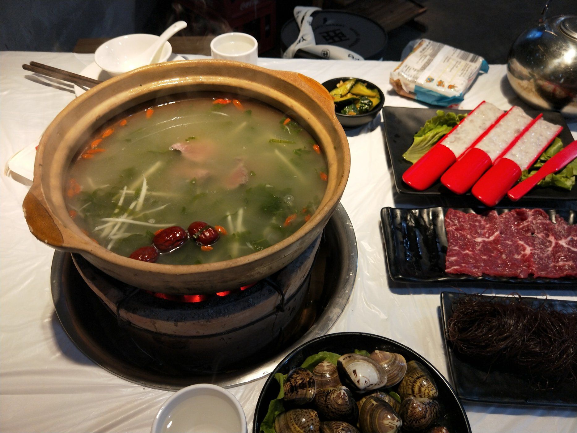 打邊爐生意到底怎么樣？鍋底鮮香客流穩(wěn)，新手開店能不能分一杯羹！(圖3)