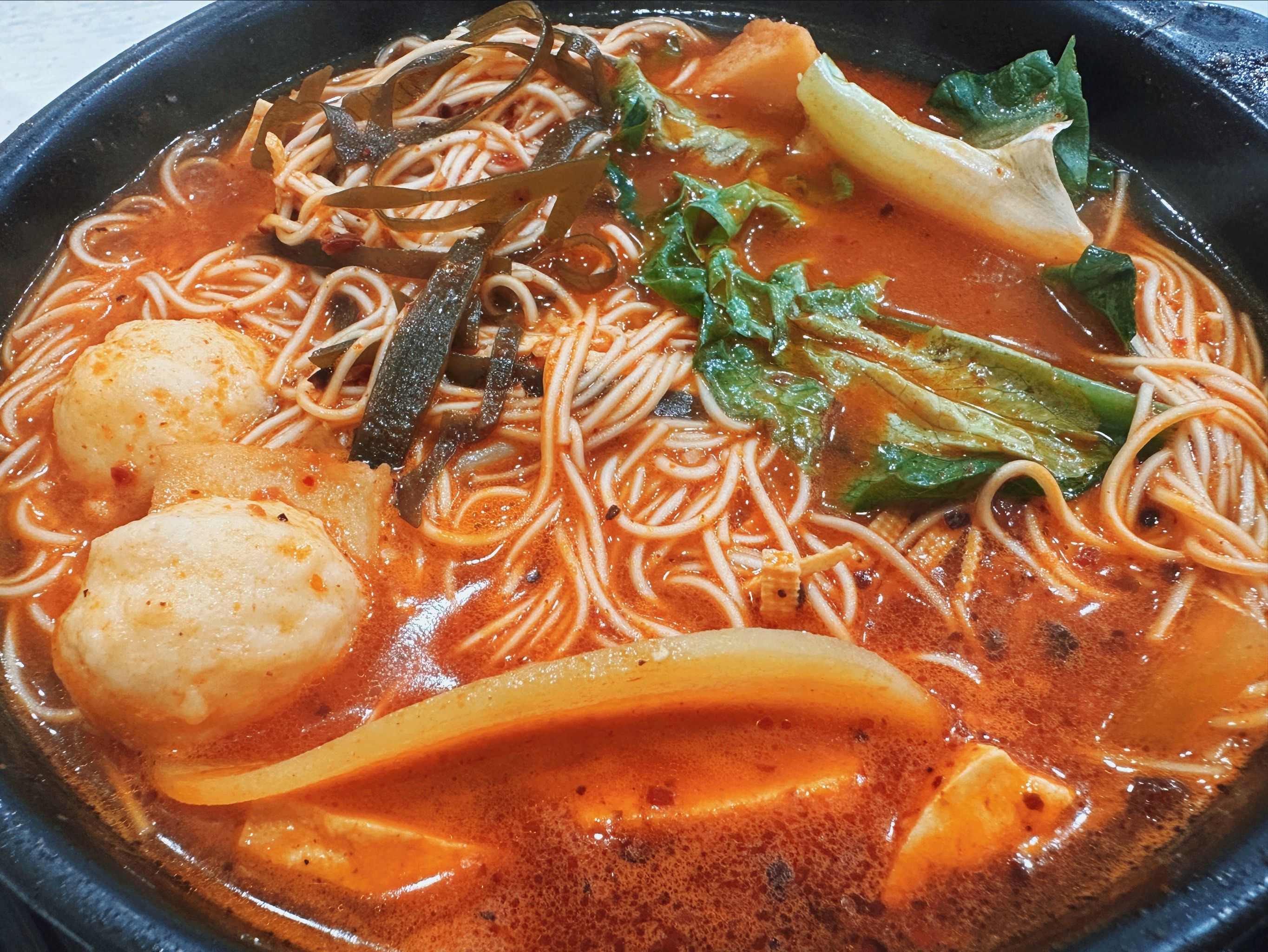 砂鍋面賺錢嗎？一碗熱騰騰的砂鍋面，看似平凡卻藏著創(chuàng)業(yè)的黃金機(jī)會！(圖4)