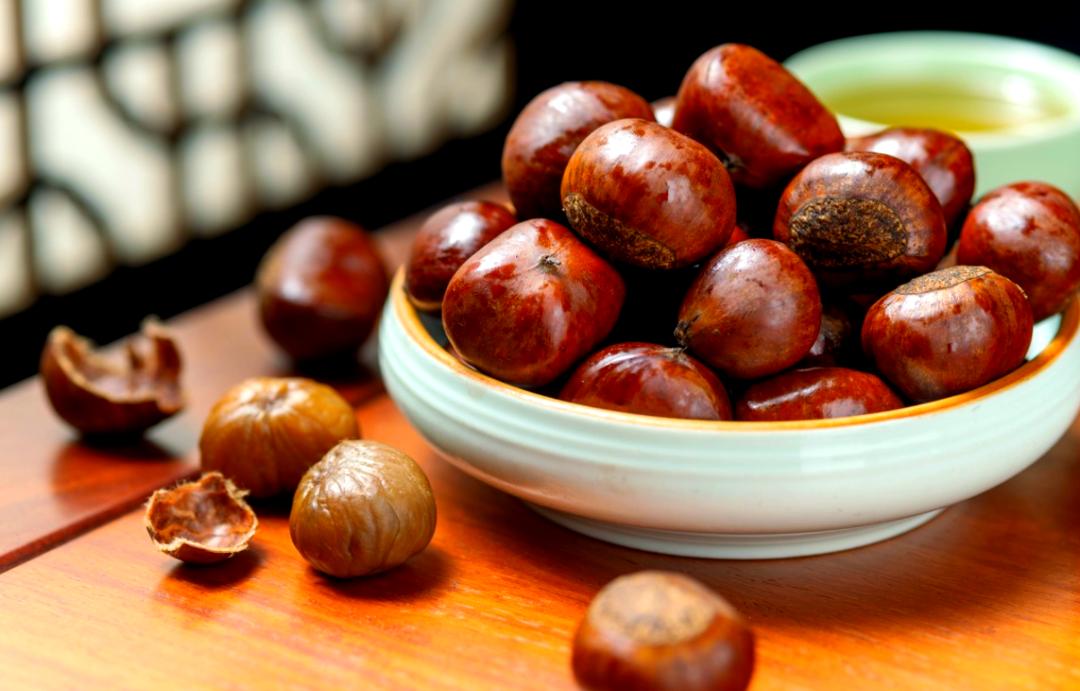 糖炒栗子的利潤高嗎？香氣飄滿街的小本生意，掌握技巧也能穩(wěn)穩(wěn)賺錢！(圖3)