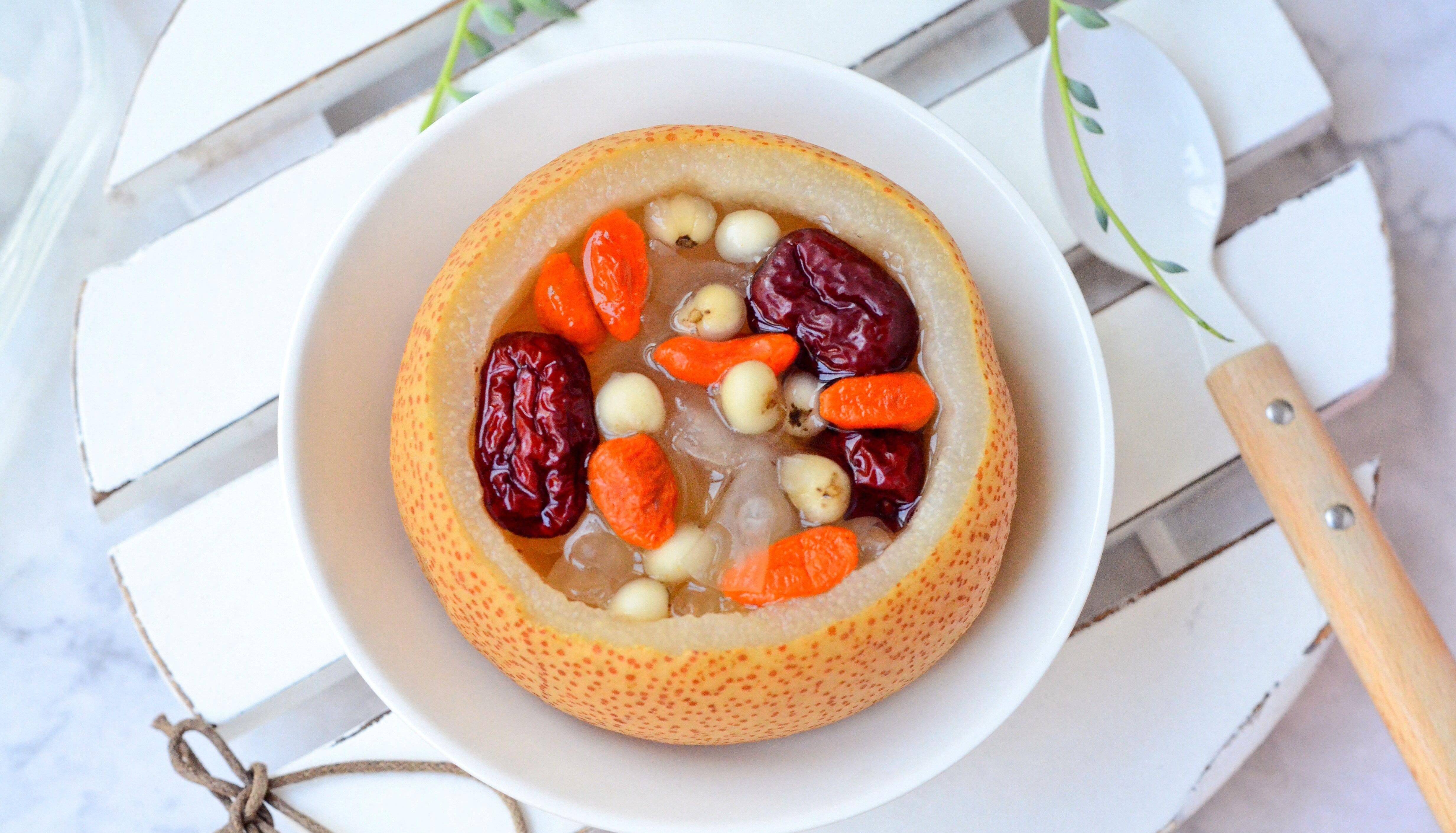 冰糖烤梨的配方？操作簡(jiǎn)單易出彩，小攤創(chuàng)業(yè)一壺香甜也能賺穩(wěn)客！(圖3)