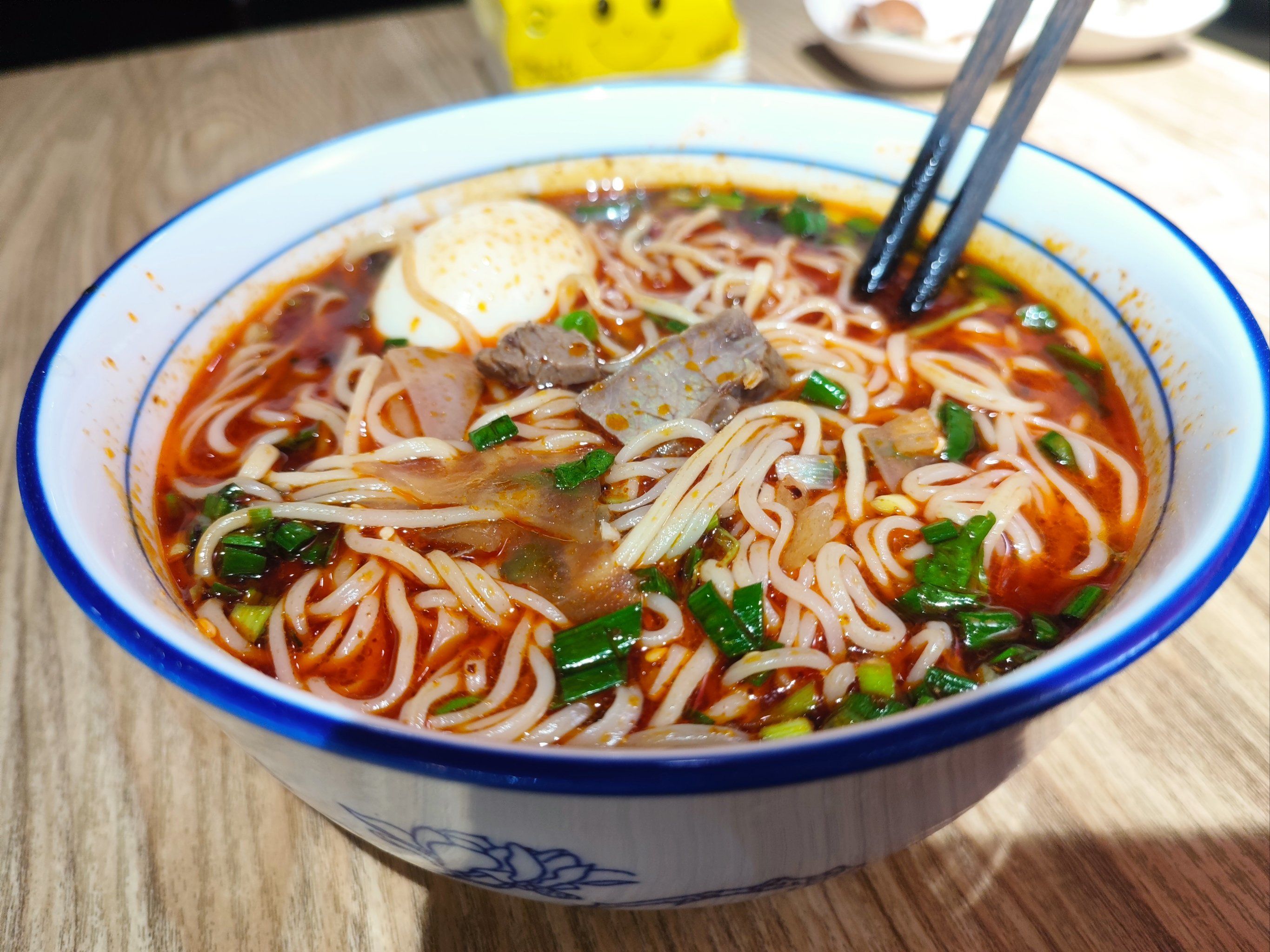 石家莊牛肉板面培訓(xùn)好學(xué)嗎？口味怎么做穩(wěn)，普通人能不能學(xué)會！(圖2)