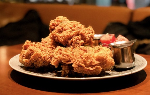 想學(xué)炸雞技術(shù)？別瞎琢磨了！揭秘學(xué)習(xí)秘籍，讓你成炸雞大師！(圖1)